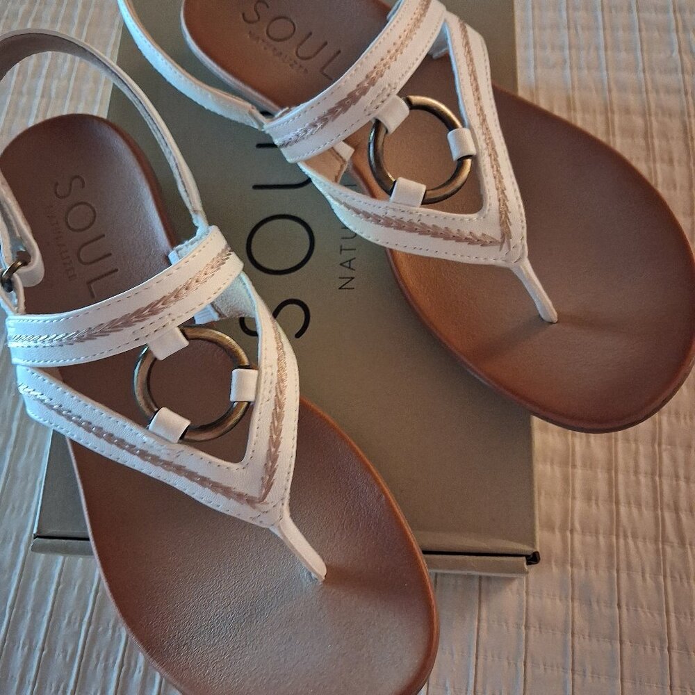Naturalizer "Sunny" white leather sandals